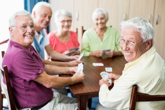 tiempo lúdico en residencia de ancianos